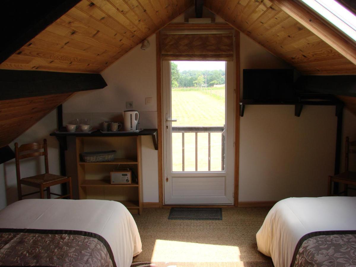 La Blanche Roche Bed & Breakfast Sourdeval Exterior photo