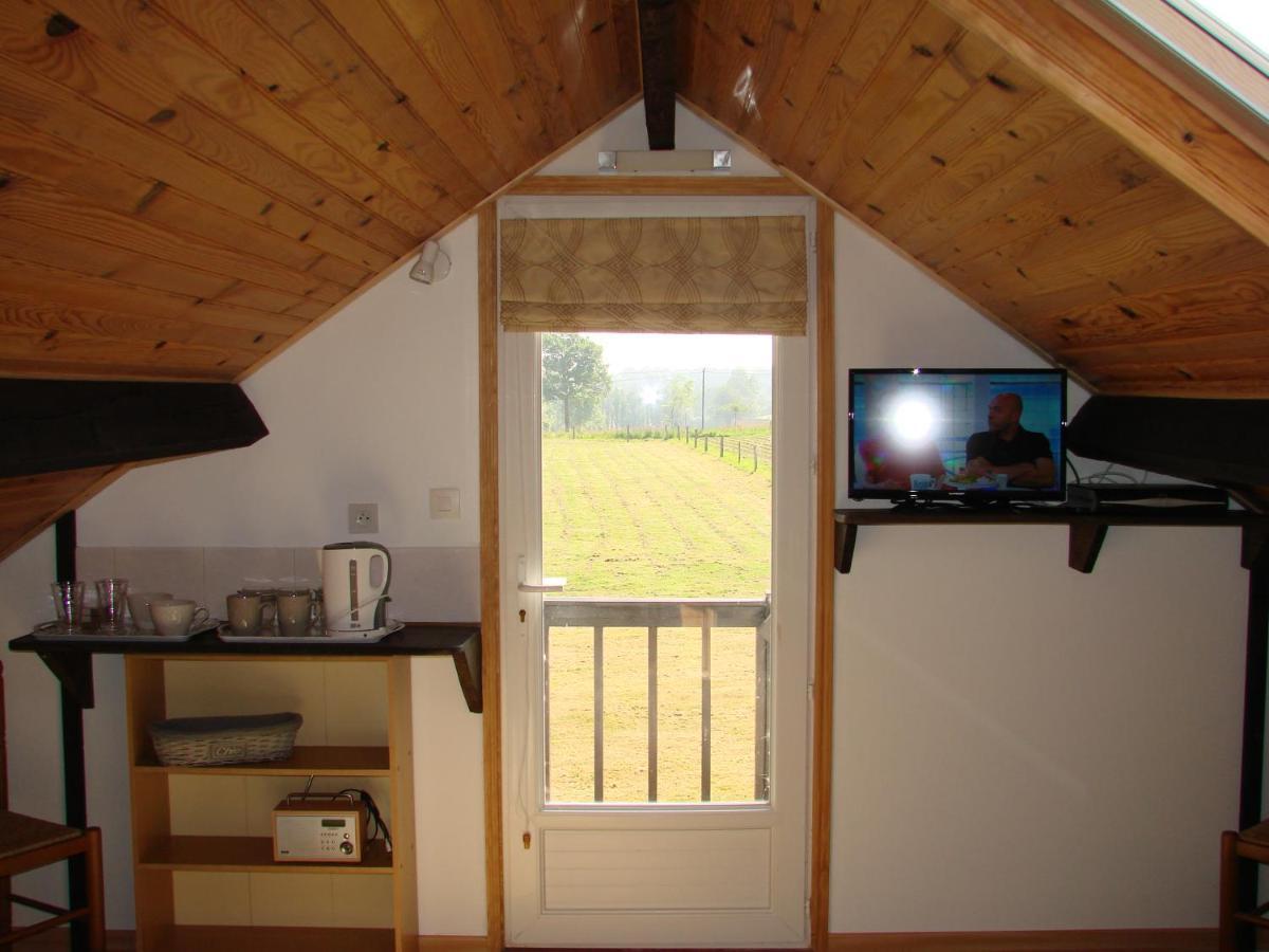 La Blanche Roche Bed & Breakfast Sourdeval Exterior photo
