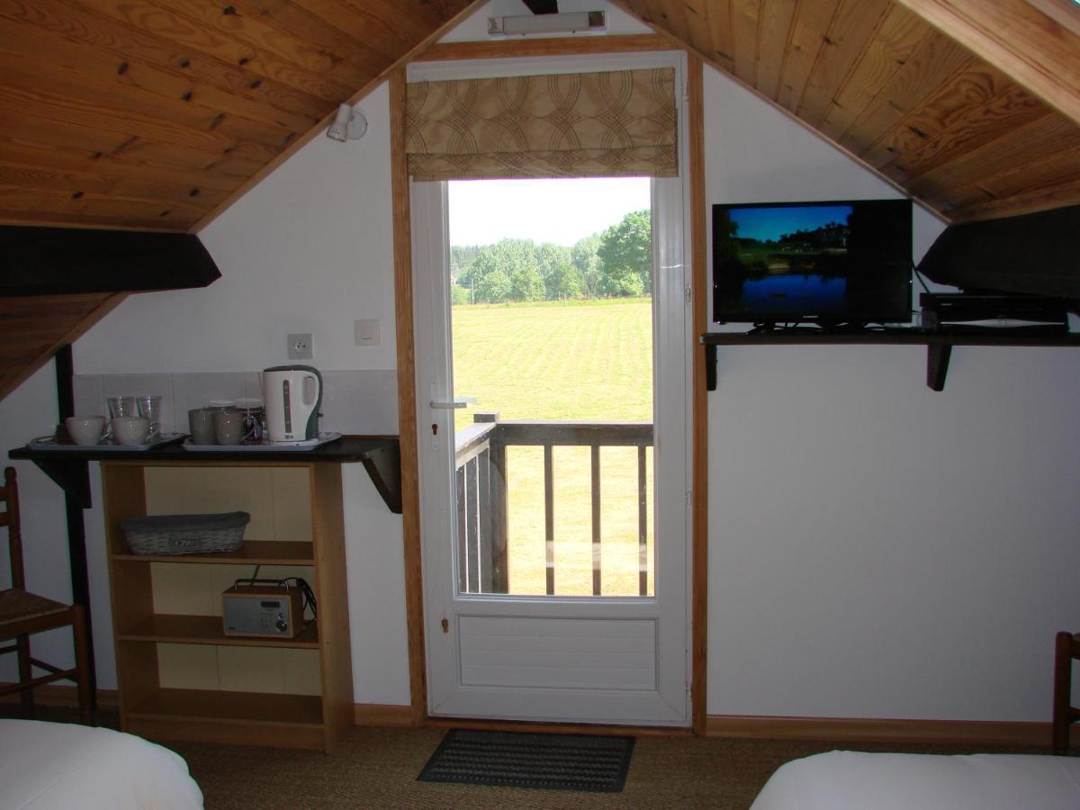 La Blanche Roche Bed & Breakfast Sourdeval Exterior photo