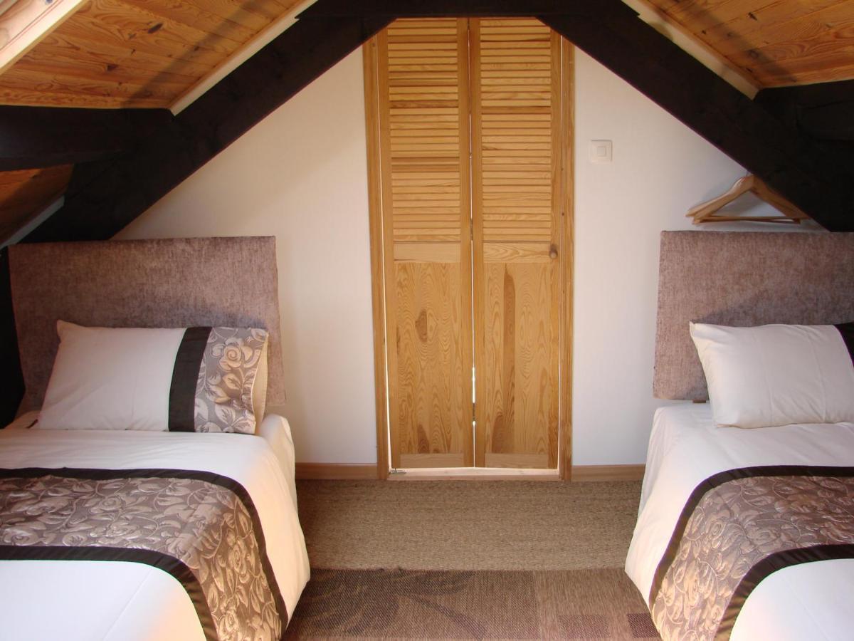 La Blanche Roche Bed & Breakfast Sourdeval Exterior photo